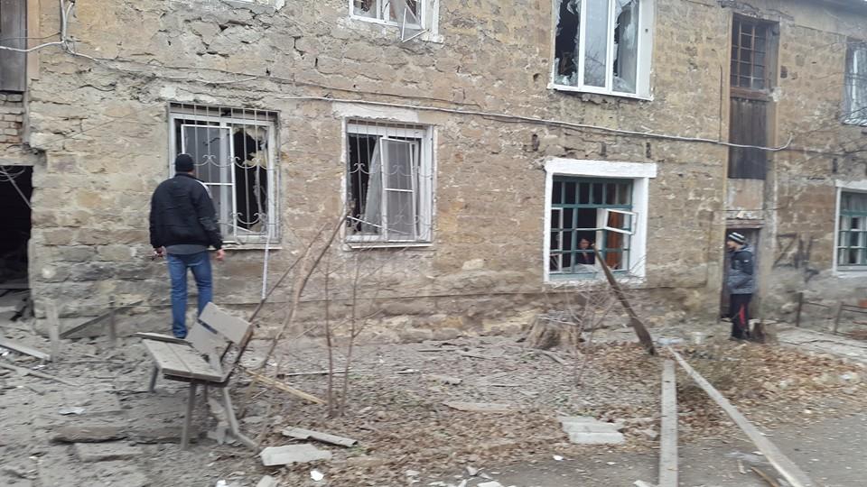 ФОТО: Обстрел частного сектора в Донецке: погибли 2 жителей