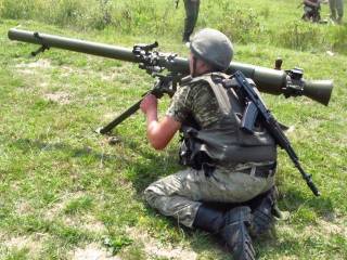 Пограничники на полигоне под Львовом учатся стрелять из гранатометов, «зениток» и БТР