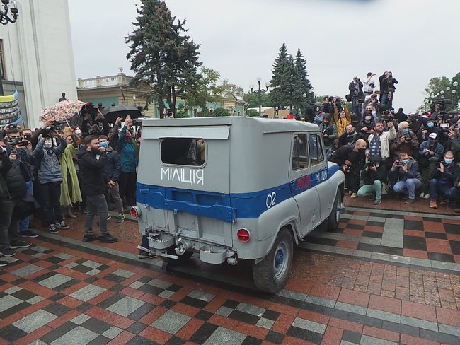 Митинг за отставку министра внутренних дел Арсена Авакова у стен Верховной Рады