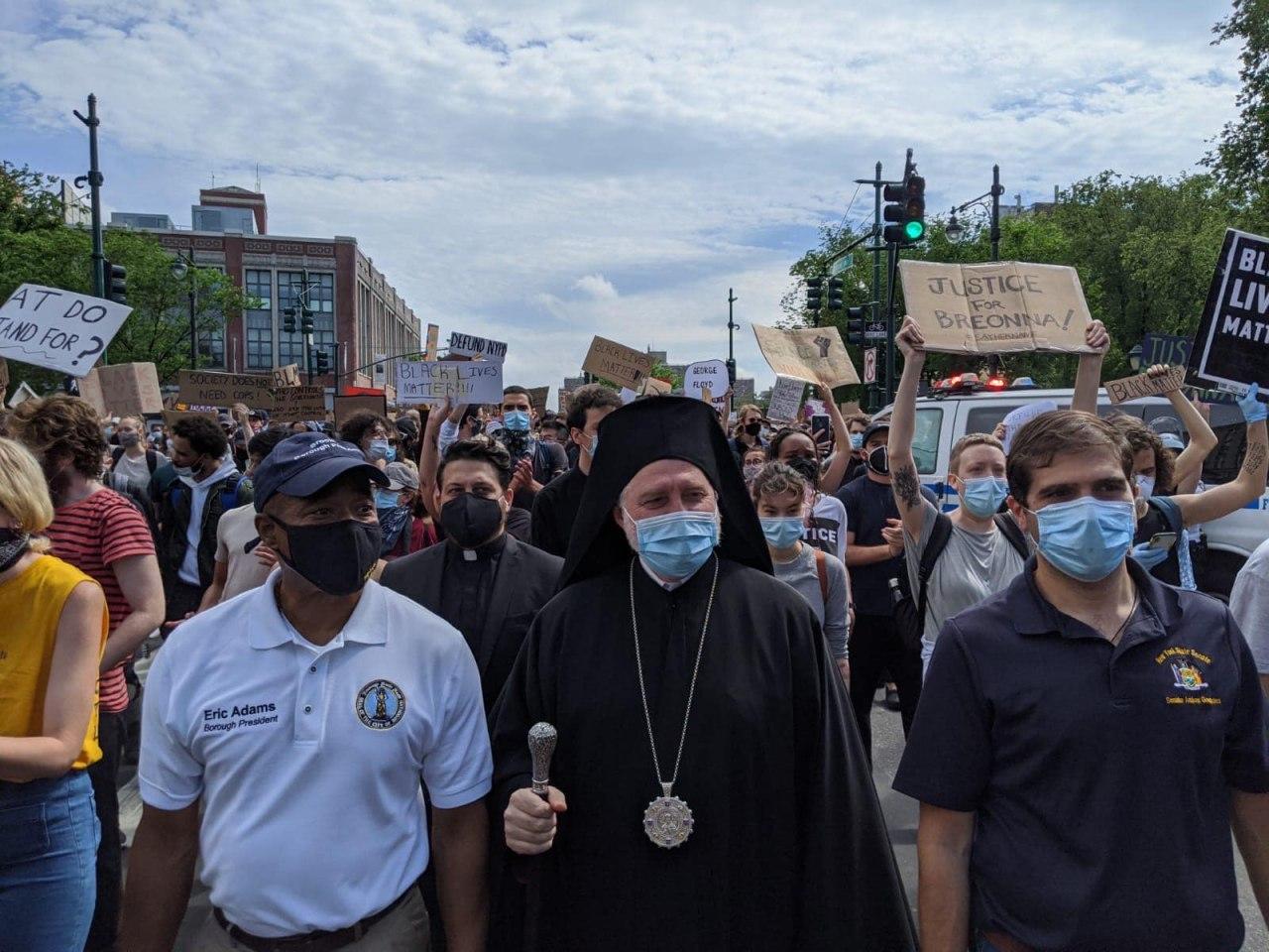 Архиепископ Элпидофор Ламбриниадис протесты в США